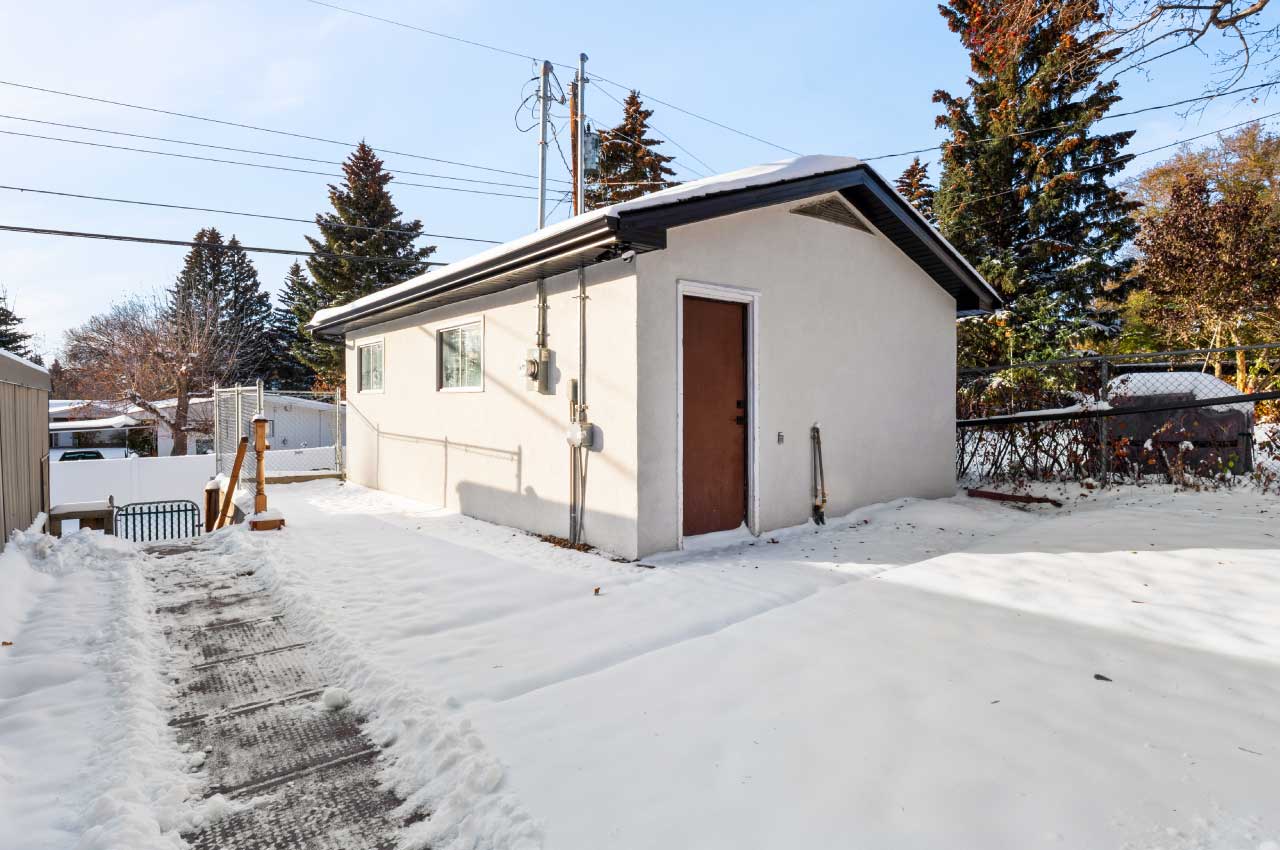 2731-CONRAD-DRIVE-NW-27
